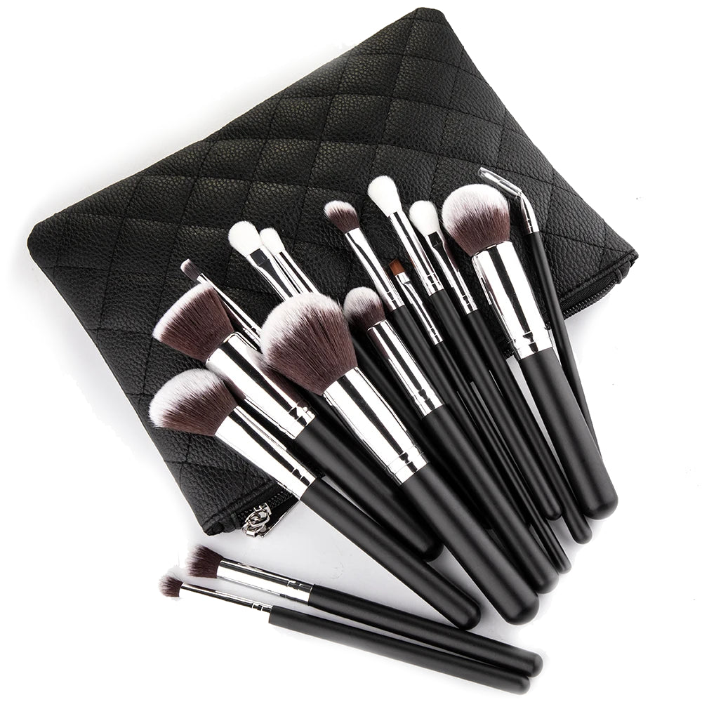 15-Piece Luxury Makeup Brush Set – Soft Synthetic Brushes with Leather Case for Flawless Application